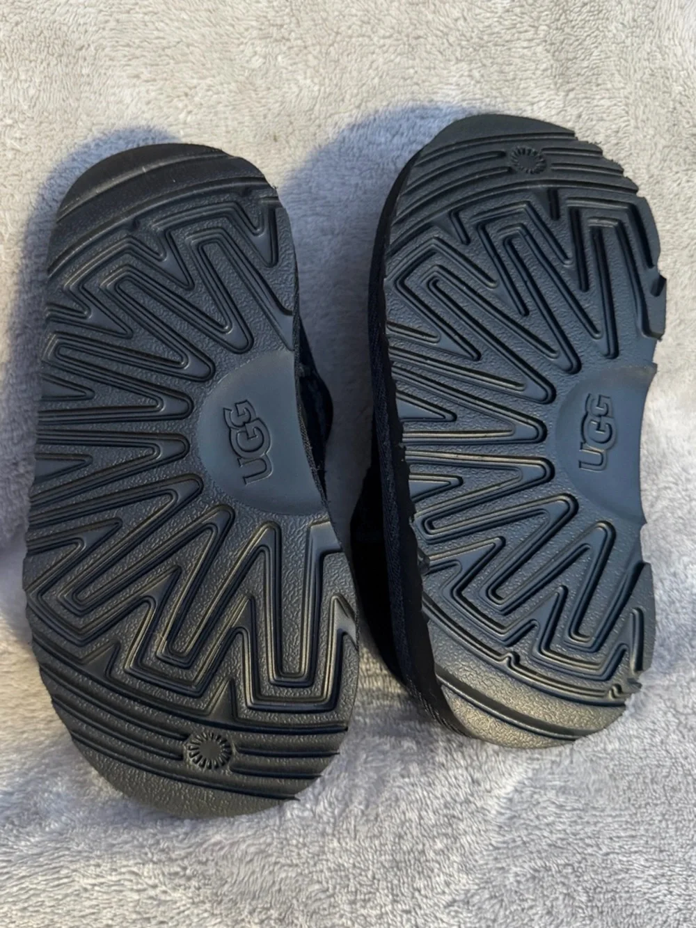 UGG Black Cozy Slip-On Shearling Mules